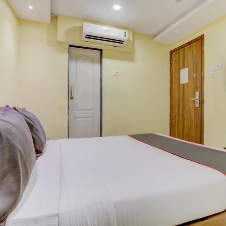 Hotel O Address Inn Мумбаи Экстерьер фото