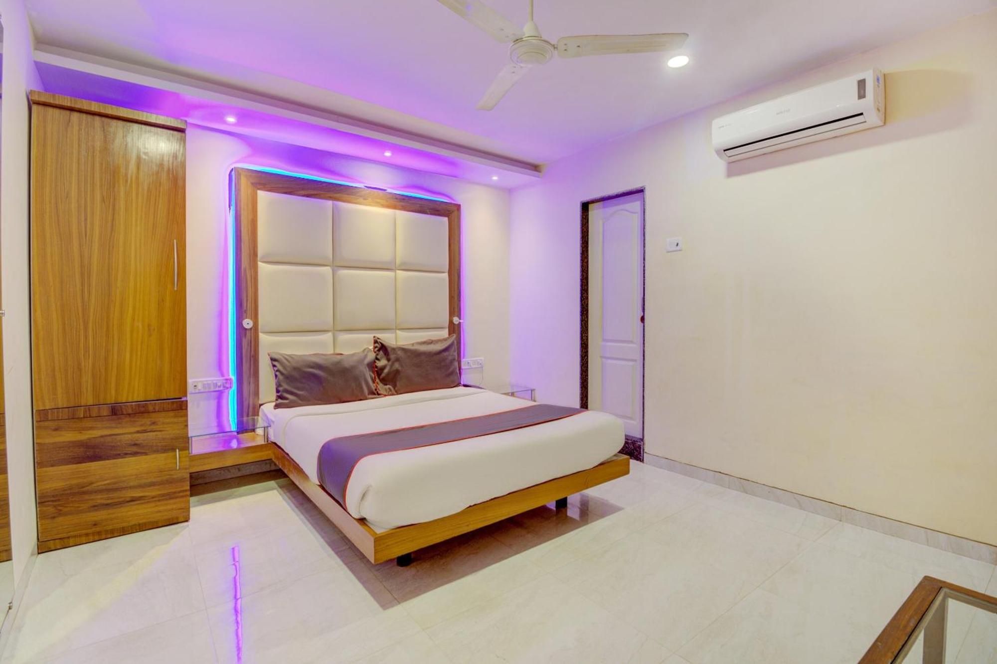 Hotel O Address Inn Мумбаи Экстерьер фото