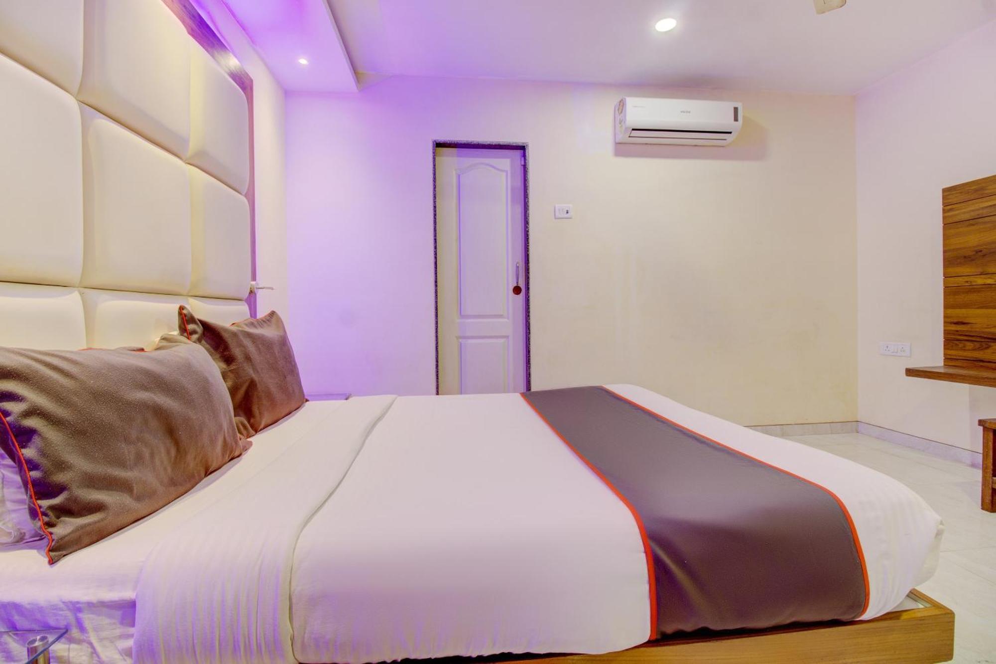 Hotel O Address Inn Мумбаи Экстерьер фото